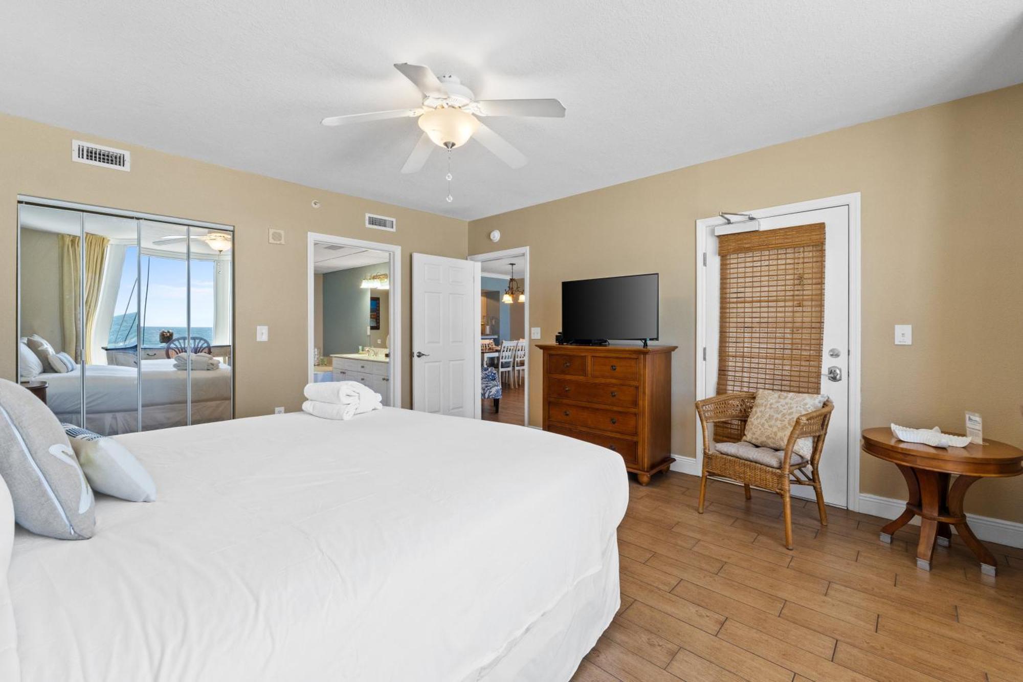 Emerald Beach #636 By Book That Condo Panama City Beach Exterior photo